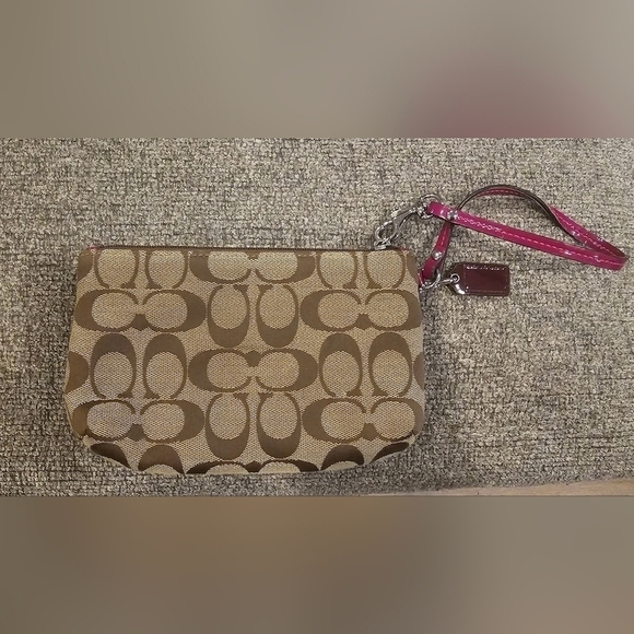 Coach  Wrislet - Picture 2 of 5